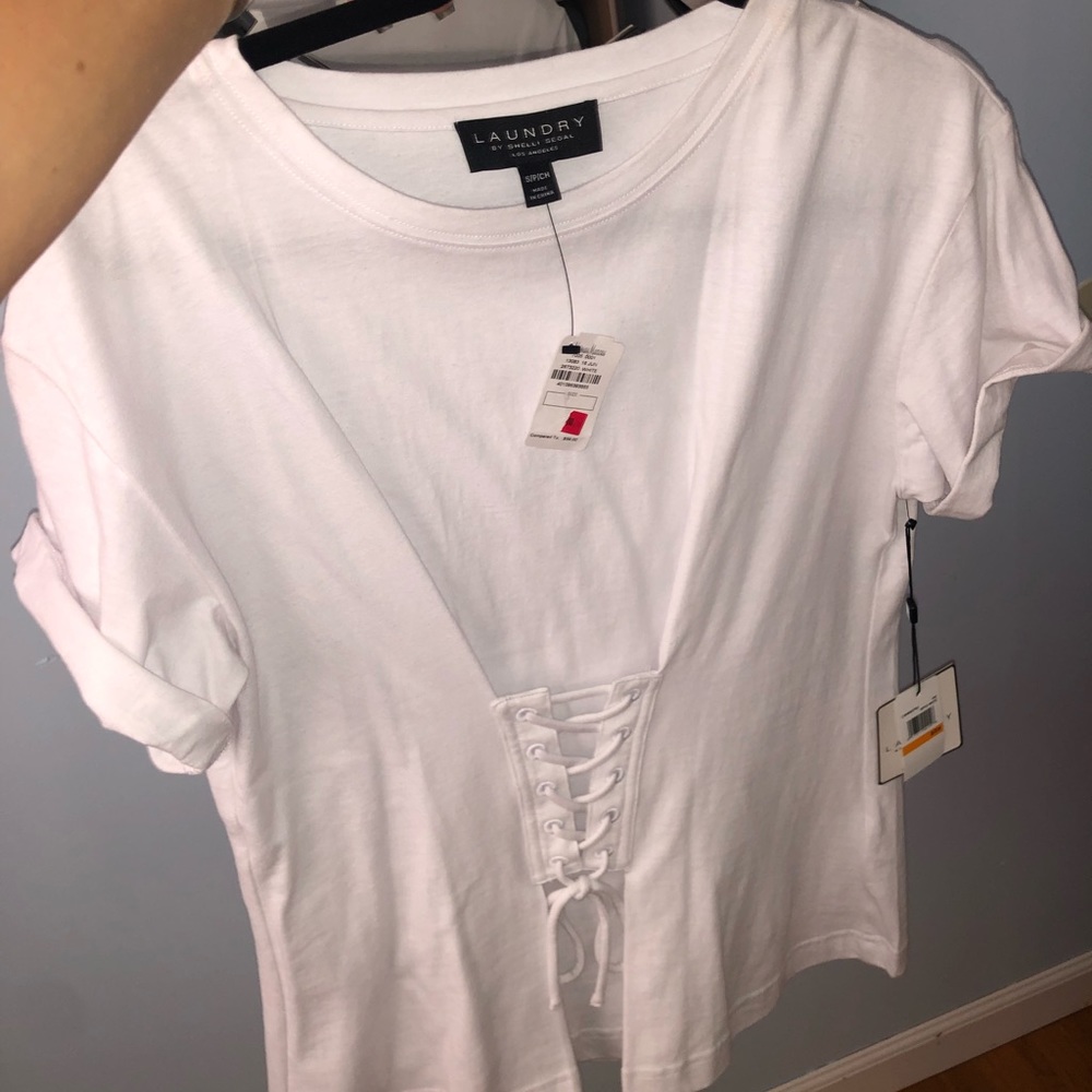 Laundry white T shirt never worn tags on